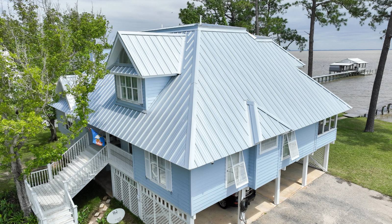 Finished standing seam roof installed by an ERS crew